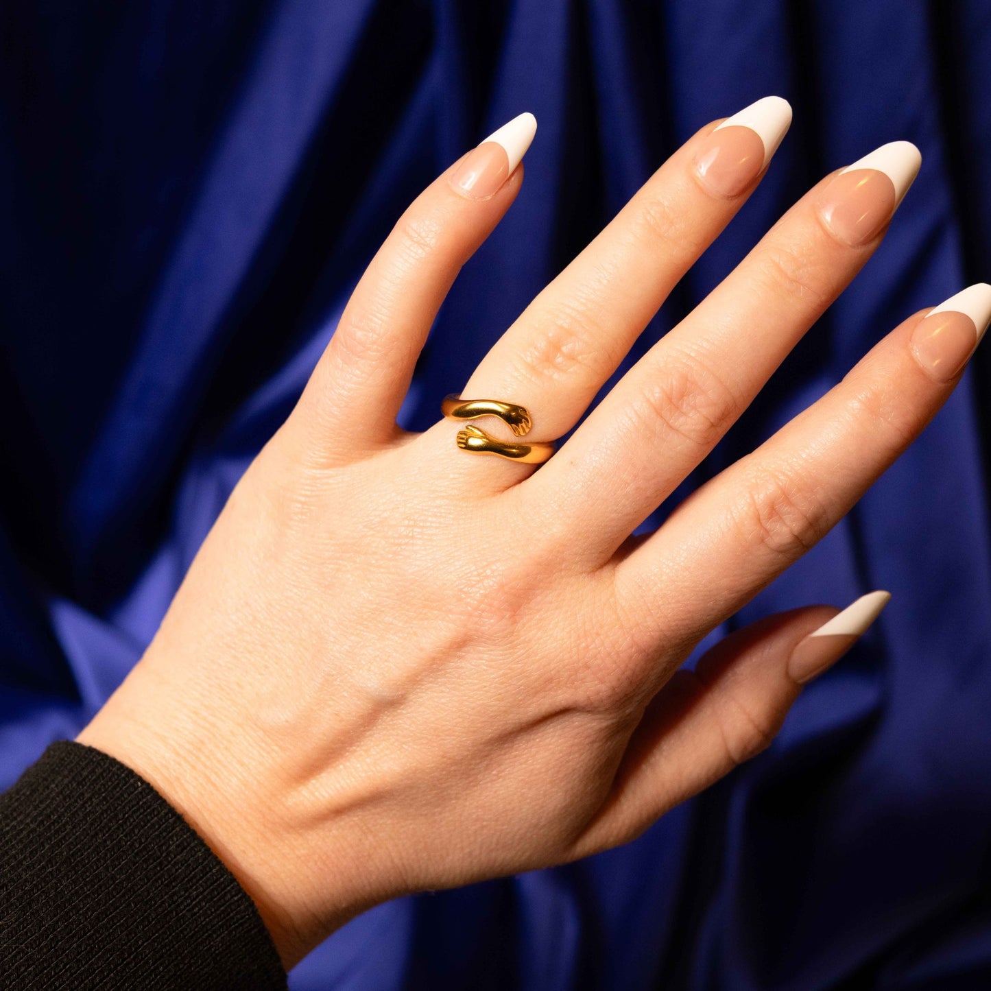 Câlin Doré- Hug Ring 18K Gold Plated
